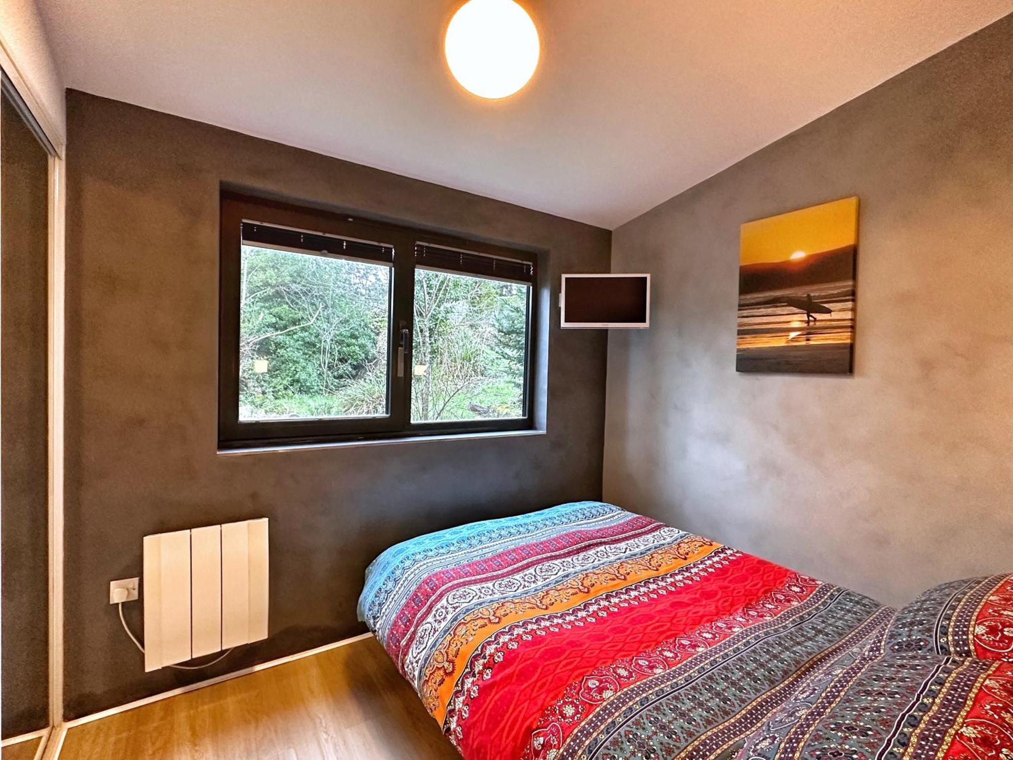 Chy Cos. South Facing With Balcony & Views. Holiday home